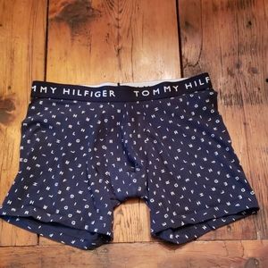 Tommy Hilfiger mens Mediun boxers
